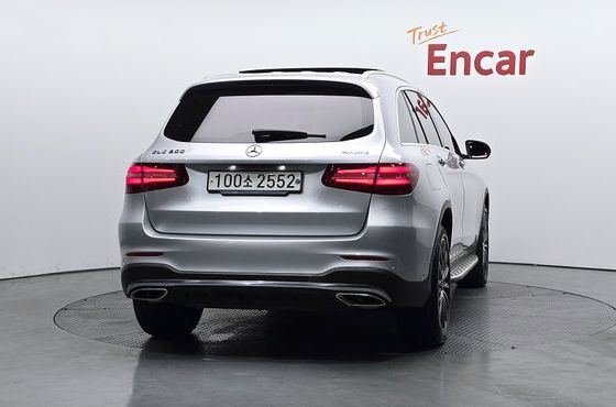 Mercedes-Benz GLC-Class GLC300 4MATIC AMG Line — пробег 51 077 км — фото 4 из 5