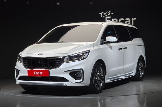 Kia Carnival 7-Seater Limousine VIP — пробег 94 996 км — фото 1 из 5