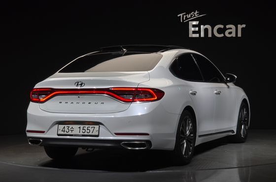 Hyundai Grandeur 2.4 Premium Special — пробег 135 427 км — фото 2 из 5