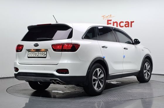 Kia Sorento Diesel 2.0 2WD Luxury — пробег 131 662 км — фото 2 из 5