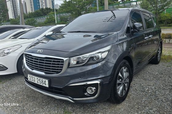 Kia Carnival 9-seater Luxury — пробег 188 991 км — фото 1 из 5