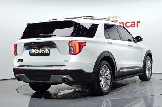 Ford Explorer 2.3 LimIted 4WD — пробег 113 428 км — фото 2 из 5
