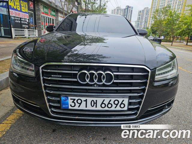 Audi A8 60 TDI Quattro LWB D4 — пробег 275 000 км — фото 1 из 5