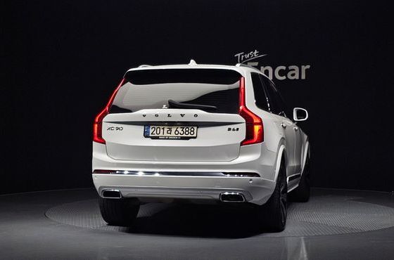 Volvo XC90 B6 Inscription — пробег 138 447 км — фото 4 из 5