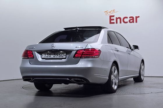 Mercedes-Benz E-Class E350 4MATIC Avantgarde — пробег 162 027 км — фото 2 из 5
