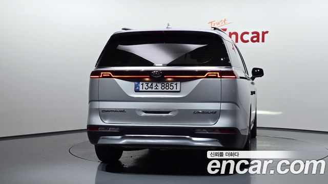 Kia Carnival из Кореи Encar