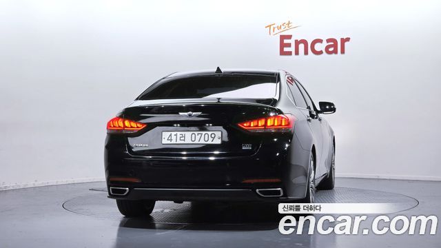 Hyundai Genesis из Кореи Encar