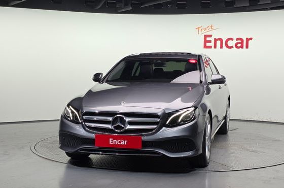 Mercedes-Benz E-Class E200 Avantgarde — пробег 93 365 км — фото 3 из 5