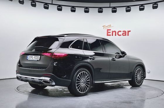 Mercedes-Benz GLC-Class GLC300 4MATIC AMG Line — пробег 48 449 км — фото 2 из 5