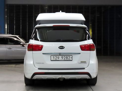Kia Carnival Gasoline 7-seater Hi-Limousine President — пробег 168 733 км — фото 3 из 5