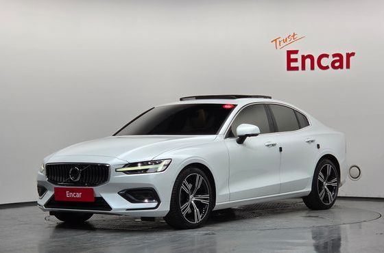 Volvo S60 B5 Inscription — пробег 77 986 км — фото 1 из 5