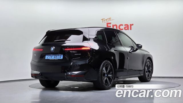 BMW iX из Кореи Encar