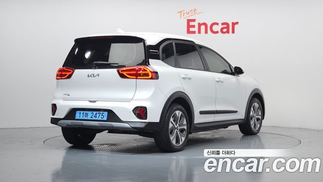 Kia Niro Earth — пробег 11 494 км — фото 2 из 5