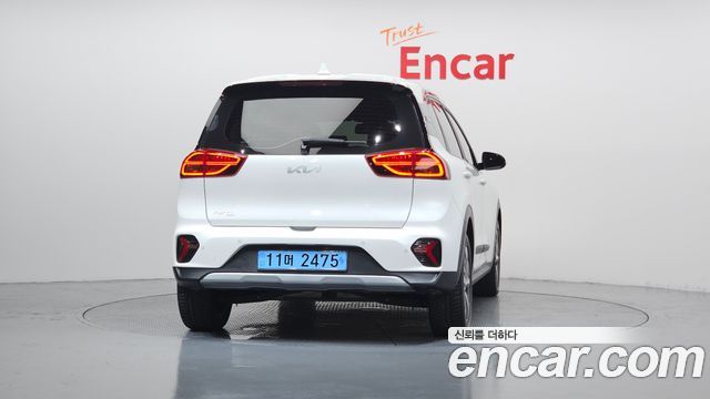 Kia Niro Earth — пробег 11 494 км — фото 4 из 5