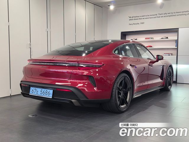 Porsche Taycan из Кореи Encar
