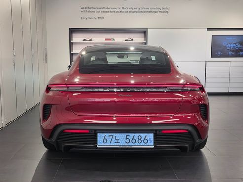 Porsche Taycan Turbo — пробег 350 км — фото 4 из 5