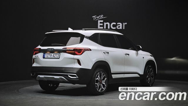 Kia Seltos из Кореи Encar