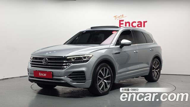 Volkswagen Touareg 3.0 TDI Prestige — пробег 57 477 км — фото 1 из 5