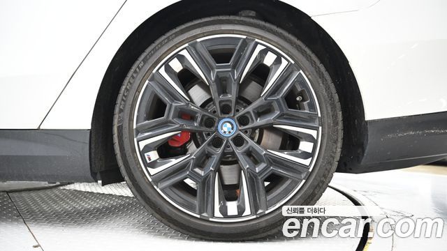 BMW i5 из Кореи Encar