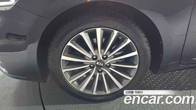 Kia K7 из Кореи Encar