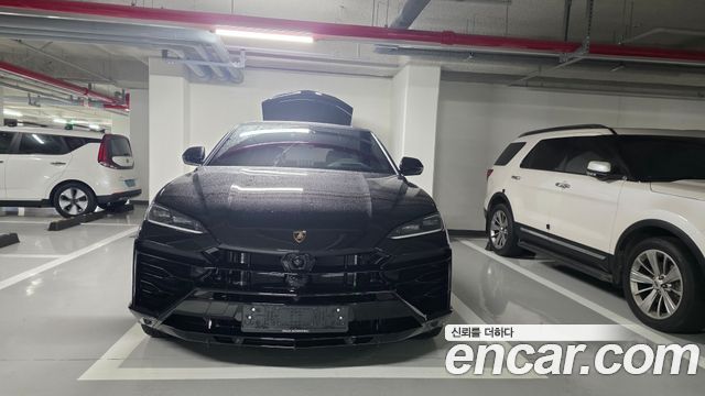 Lamborghini Urus из Кореи Encar