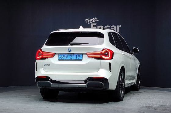 BMW iX3 M Sports — пробег 36 197 км — фото 4 из 5