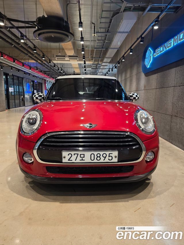 Mini Cooper 5Door Mid 3rd — пробег 150 000 км — фото 1 из 5