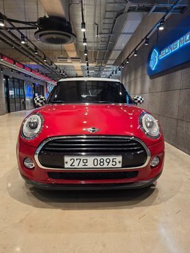 Mini Cooper 5Door Mid 3rd — пробег 150 000 км — фото 1 из 5