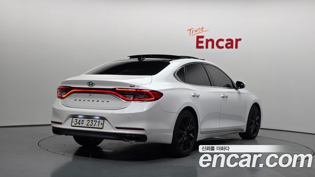 Hyundai Grandeur из Кореи Encar