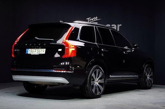 Volvo XC90 T8 Ultimate Bright Hybrid — пробег 93 281 км — фото 2 из 5