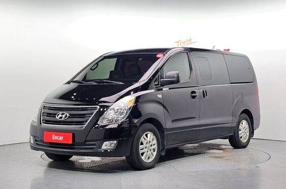 Hyundai Starex 12-Seater Wagon Smart — пробег 77 402 км — фото 1 из 5