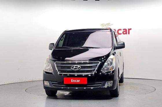 Hyundai Starex 12-Seater Wagon Smart — пробег 77 402 км — фото 3 из 5