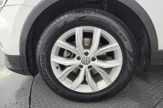 Volkswagen Tiguan 2.0 TDI Premium — пробег 98 759 км — фото 5 из 5