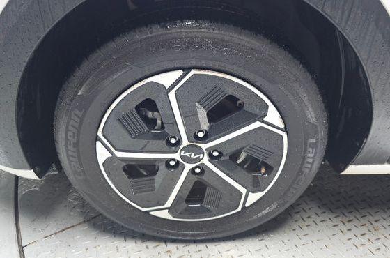 Kia Niro Trendy — пробег 131 565 км — фото 5 из 5