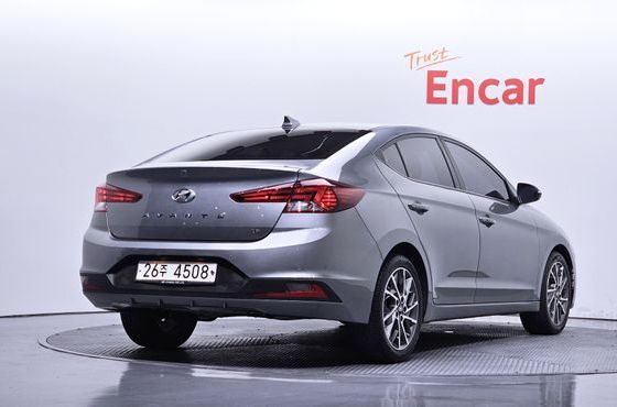 Hyundai AVANTE 1.6 Style — пробег 80 754 км — фото 2 из 5