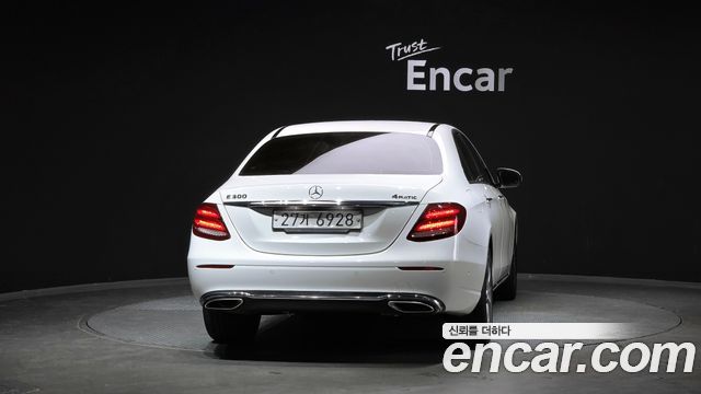 Mercedes-Benz E-Class из Кореи Encar