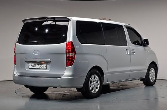 Hyundai Starex 12-Seater Wagon CVX Luxury — пробег 140 312 км — фото 2 из 5