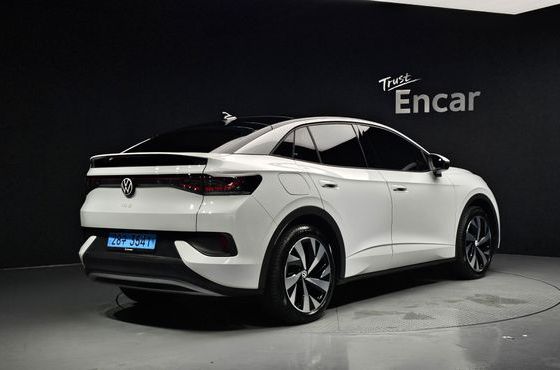 Volkswagen ID.5 Pro — пробег 15 748 км — фото 2 из 5