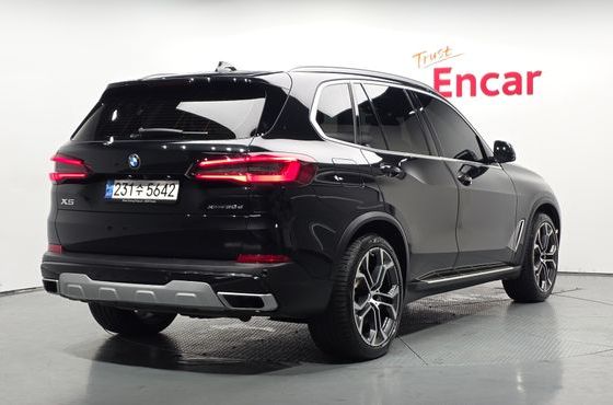 BMW X5 xDrive 30d xLine — пробег 26 257 км — фото 2 из 5