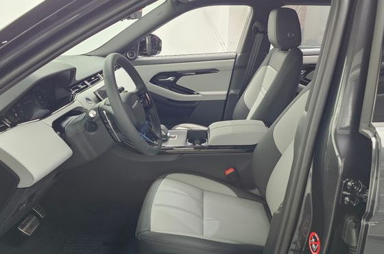 Land Rover Range Rover Evoque P250 Dynamic SE — пробег 19 км — фото 3 из 5