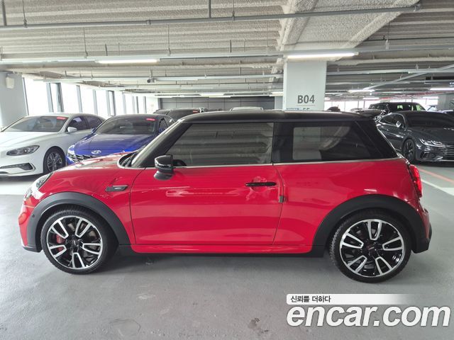 Mini Cooper JCW 3rd Generation — пробег 24 000 км — фото 4 из 5