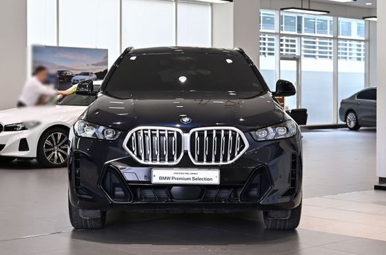 BMW X6 xDrive40i M Sport — пробег 27 037 км — фото 3 из 5