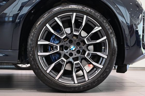 BMW X6 xDrive40i M Sport — пробег 27 037 км — фото 5 из 5