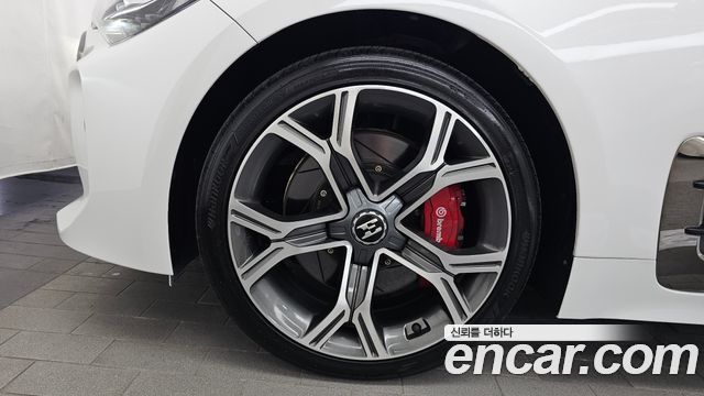 Kia Stinger из Кореи Encar