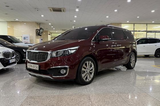 Kia Carnival 7-seater Limousine VIP — пробег 187 891 км — фото 1 из 5