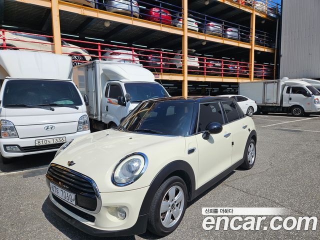 Mini Cooper 5Door Standard 3rd — пробег 115 197 км — фото 2 из 5