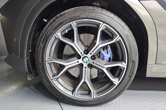 BMW X6 xDrive40i M Sport — пробег 85 834 км — фото 5 из 5