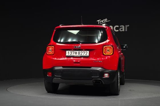 Jeep Renegade 2.4 Limited — пробег 35 973 км — фото 4 из 5