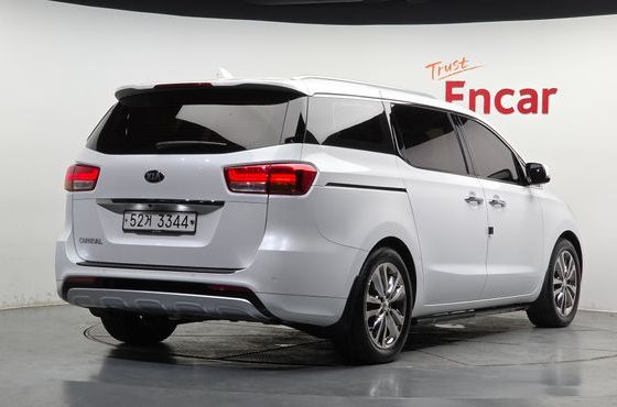Kia Carnival Gasoline 9-seater Noblesse — пробег 78 625 км — фото 2 из 5