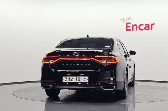 Hyundai Grandeur 2.4 Premium — пробег 122 399 км — фото 4 из 5